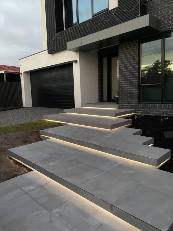 Perron en pierre & LED